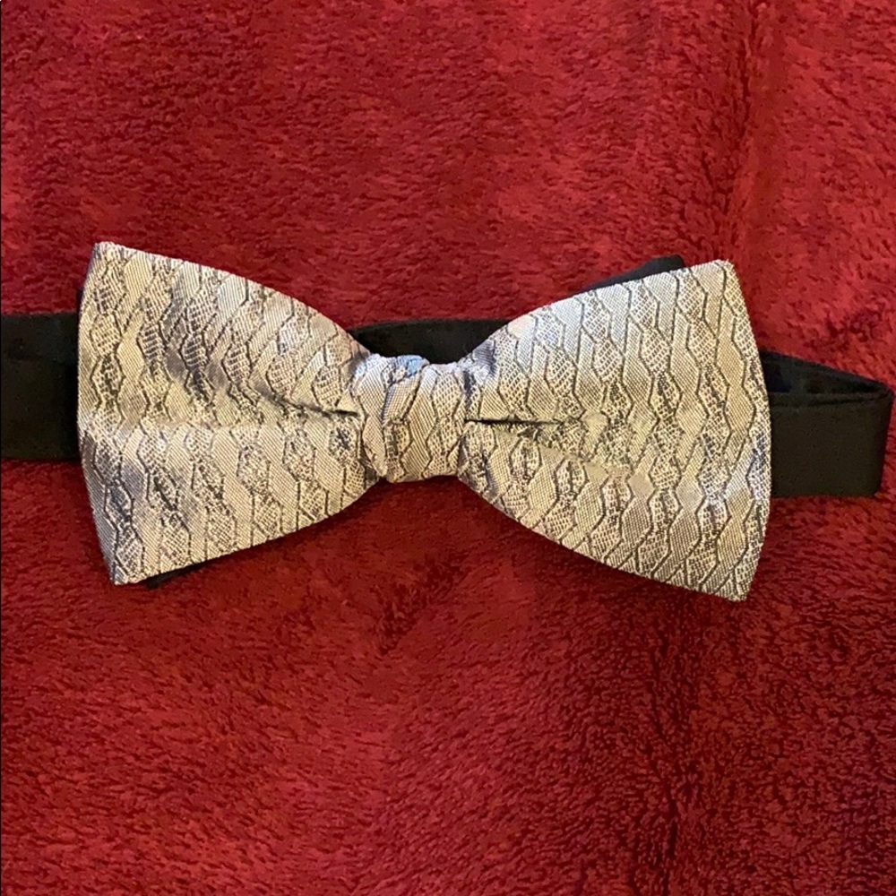 Clip bow tie silver/black